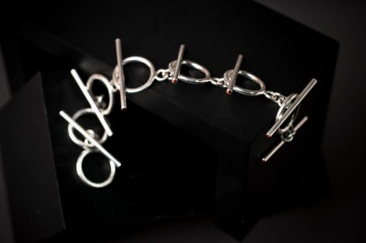 Axon silver and garnets bracelet